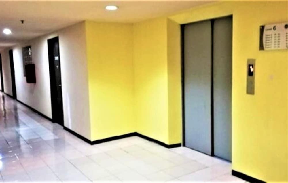 The Suites @ Metro Apartment Bandung Exterior photo